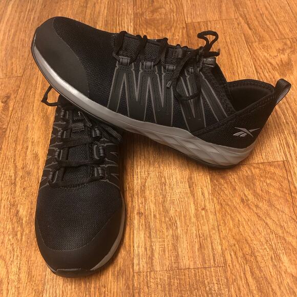 Reebok Men’s Astroride Athletic Work Shoe in Black and Dark Gray Size 10W - Picture 6 of 16